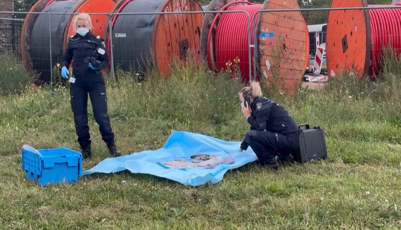 Politie zoekt dader na dood 17-jarig meisje in Duivendrecht
